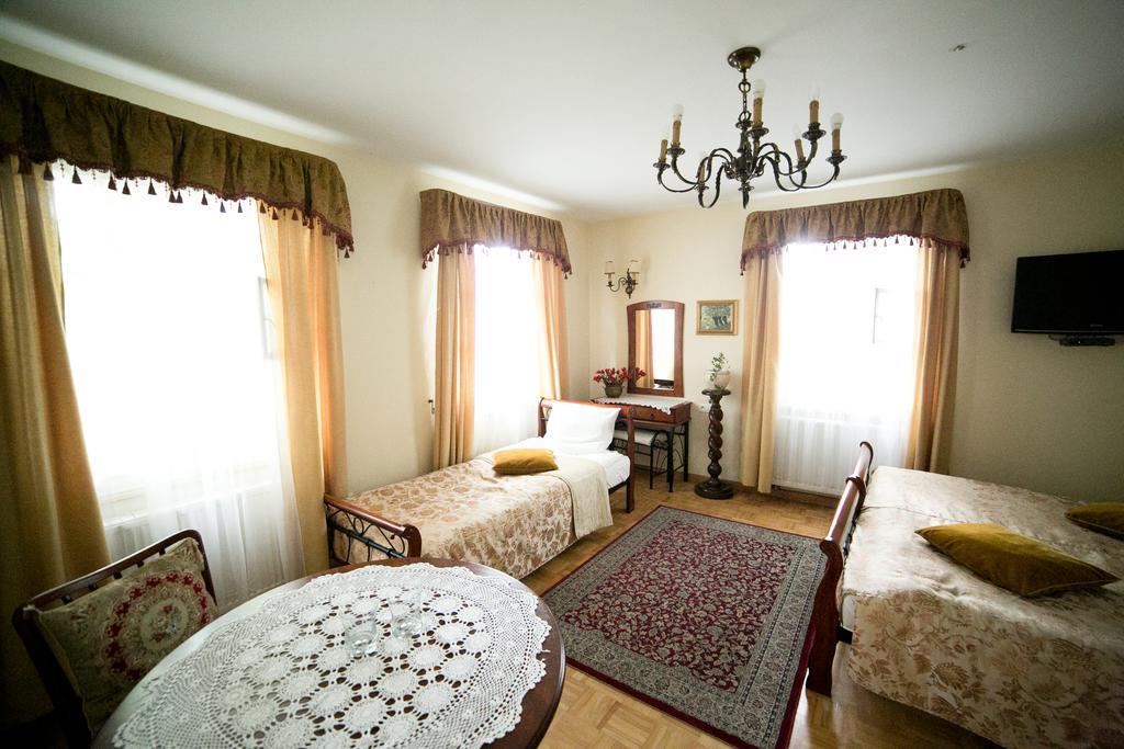 Dworek Ojca Mateusza Bed & Breakfast Sandomierz