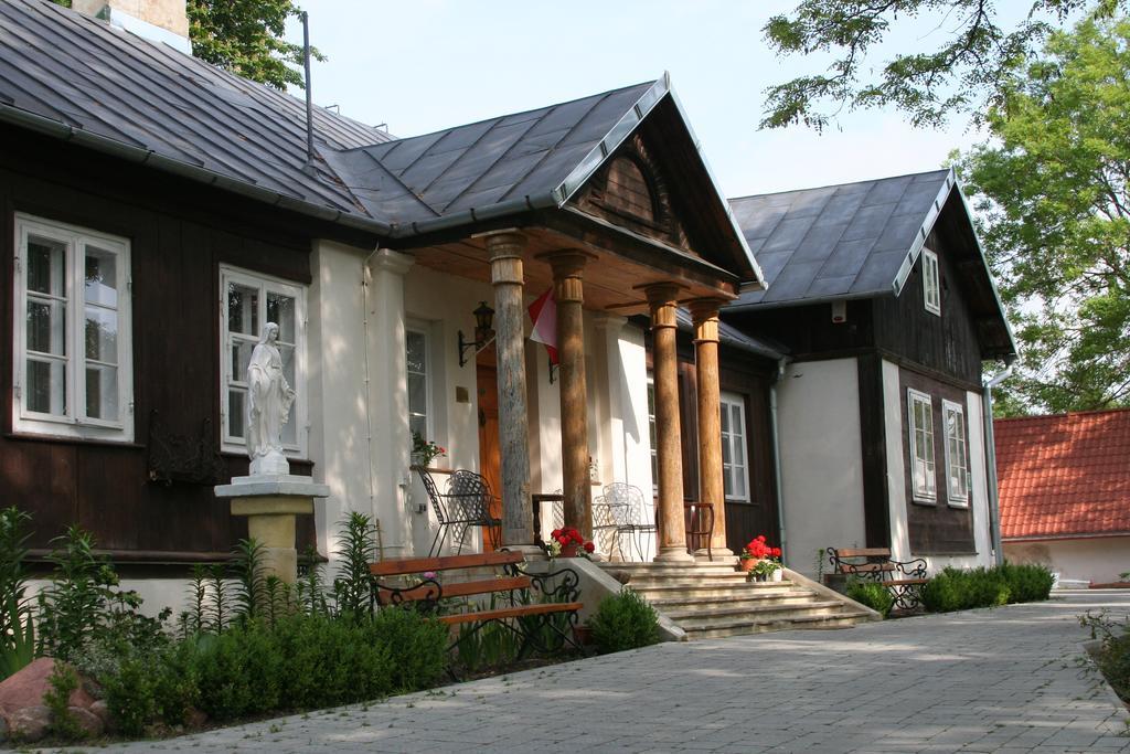 Dworek Ojca Mateusza